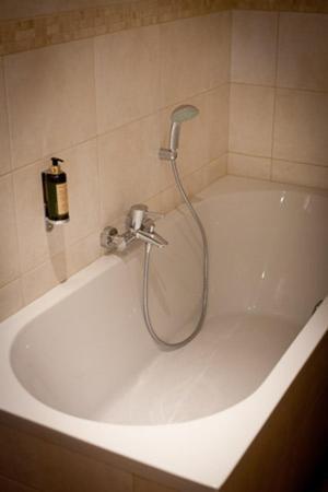 Hotel Le Saint Hadelin Celles  ภายนอก รูปภาพ